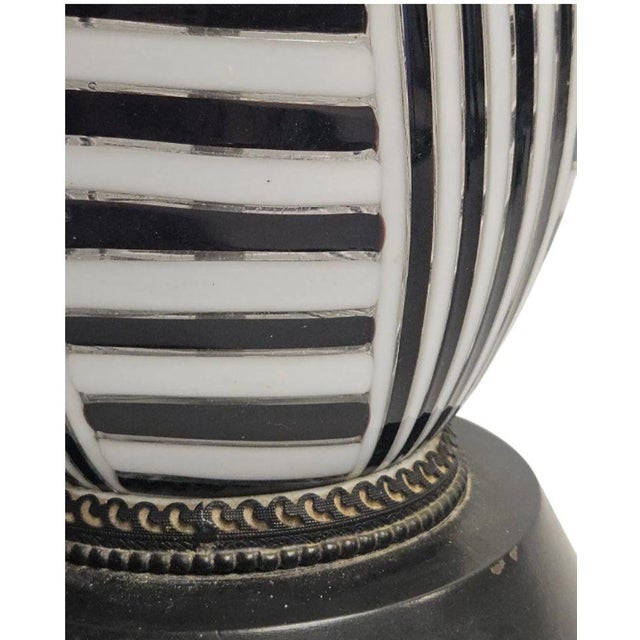 Mid-Century Modern 1950s Mid Century Modern Murano Glass Dino Martens Mezza Filigrana Table Lamp For Sale - Image 3 of 3