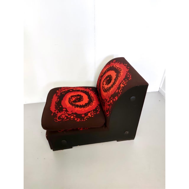 Postmodern Italian Brown Lounge Chairs with Orange Red Spiral Motifs, 1970s, Set of 4 For Sale - Image 3 of 15