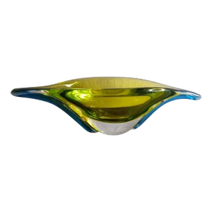 1980s William B Scott Green/Blue Bent Leaf Decorative Bowl Made in Poland