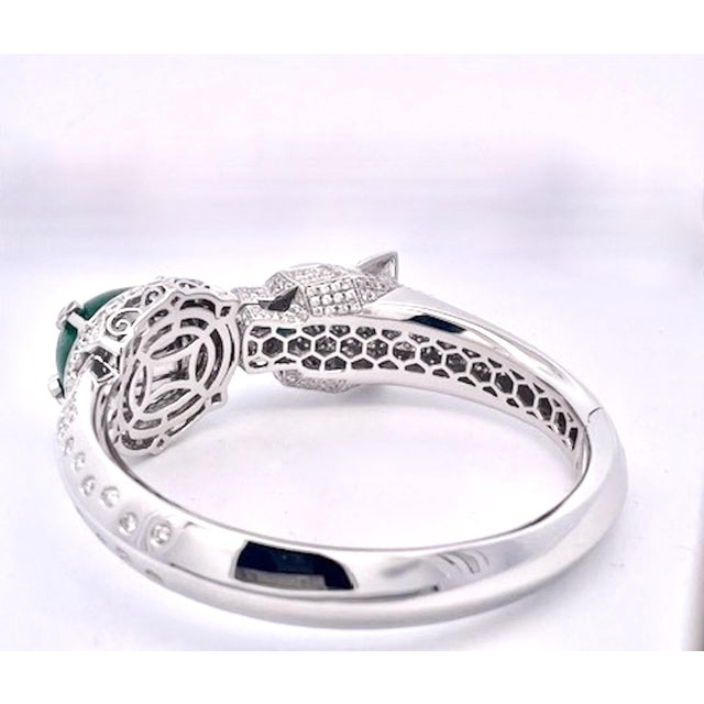 Emerald Diamond Onyx Panthere Bracelet With Large Cabochon Emerald 29.78 CTS For Sale - Image 9 of 12