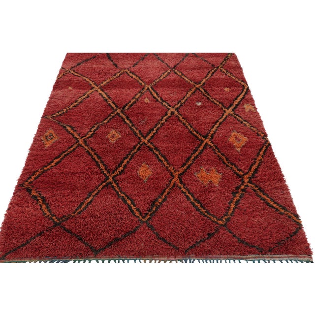 1950s Vintage Moroccan Rug in Red With Geometric Lattice Pattern - Rug & Kilim For Sale - Image 5 of 7