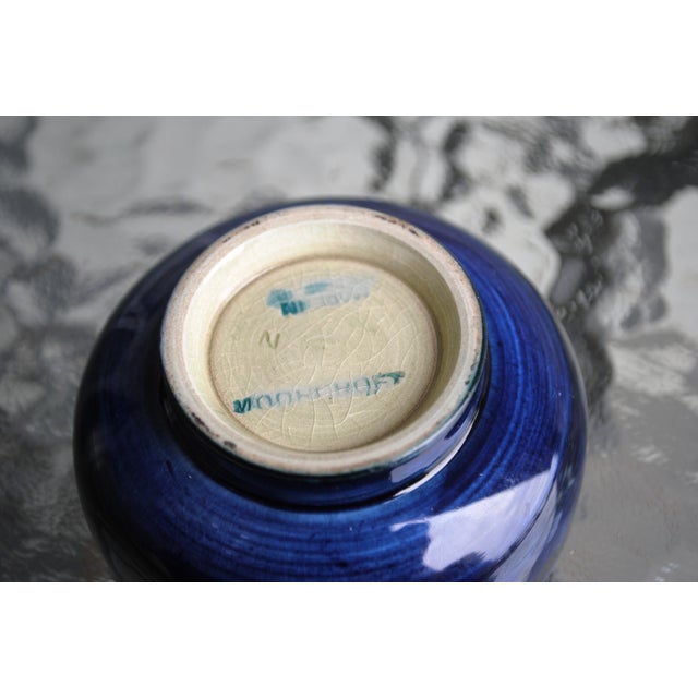 English Vintage Moorcroft Cobalt Blue Iris Trinket Dish Bowl - Small For Sale - Image 3 of 4