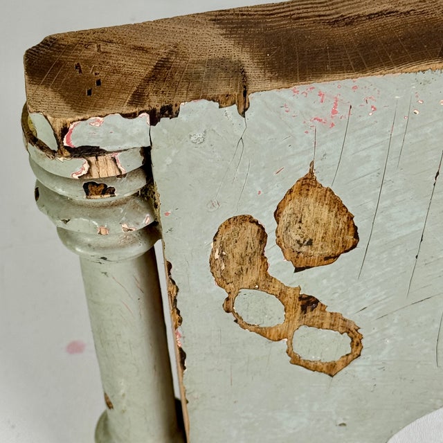 Vintage Architectural Salvage Wood Element With a Trefoil Design and a Side Column For Sale - Image 9 of 10