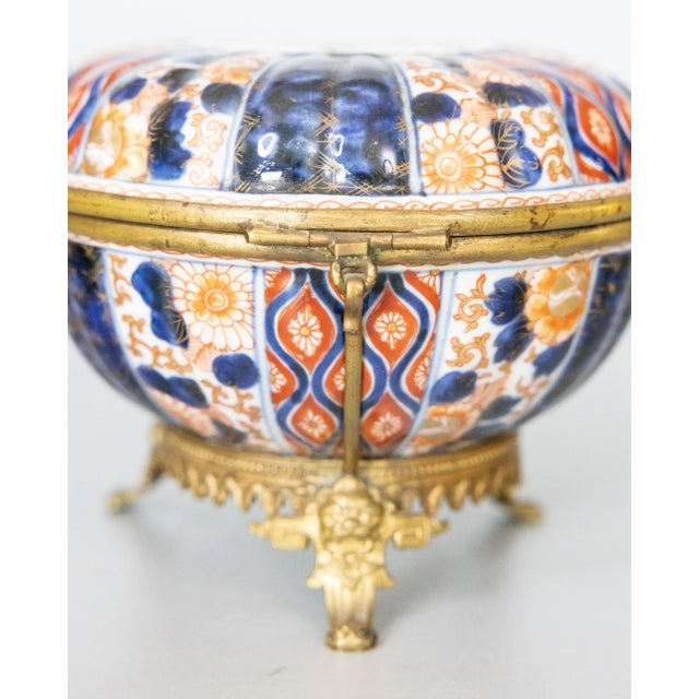 19th Century Imari Porcelain Lidded Bowl Jewelry Box For Sale - Image 4 of 8