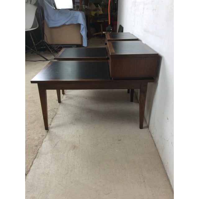 Kroehler Mfg. Co. Pair Mid Century Modern Walnut Step Tables With Single Drawer For Sale - Image 4 of 12