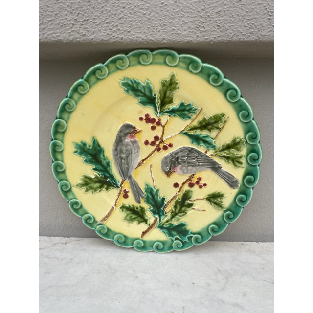 Late 19th Century French Majolica Bird & Holly Plate Sarreguemines, Circa 1880 For Sale - Image 5 of 5