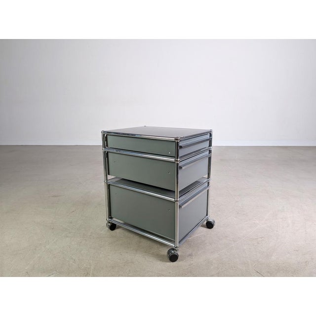 Office Cabinet with Castors from USM Haller For Sale - Image 4 of 10