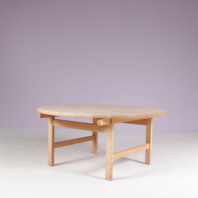 Vintage Danish Round Coffee Table by H. J. Wegner for Andreas Tuck, 1960s For Sale - Image 3 of 8