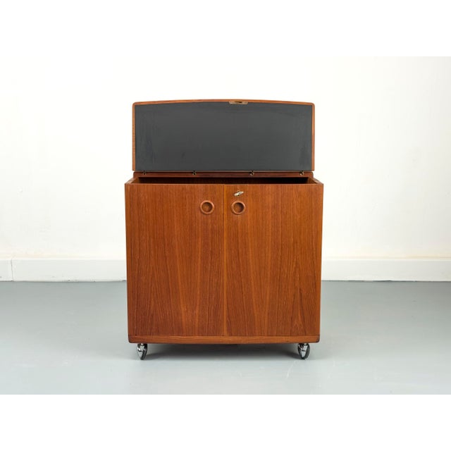 Mid-Century Modern Teak Bar Cabinet by Illum Wikkelsø for CFC Silkeborg, 1960s For Sale - Image 3 of 18