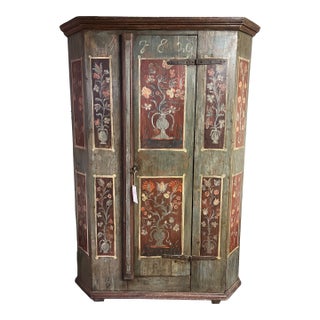 Late 19th Century Bavarian Pine Armoire For Sale