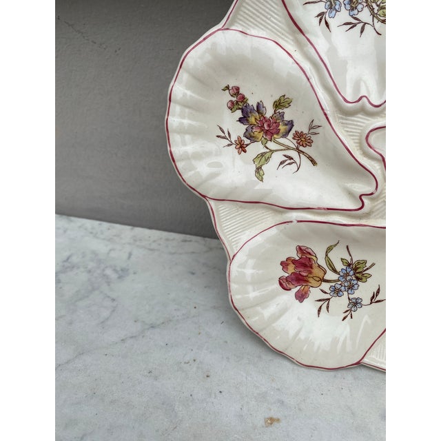 Longchamp Majolica Flowers Oyster Plate Longchamp, Circa 1900 For Sale - Image 4 of 8