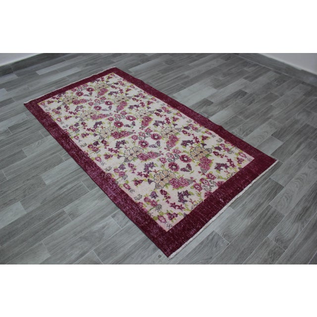 1970s Rustic Southwestern Style Floral Design Wool Wine Red Color Turkish Vintage Area Rug 4x7 Ft. Size: 3.6 x 6.6 ft (108...