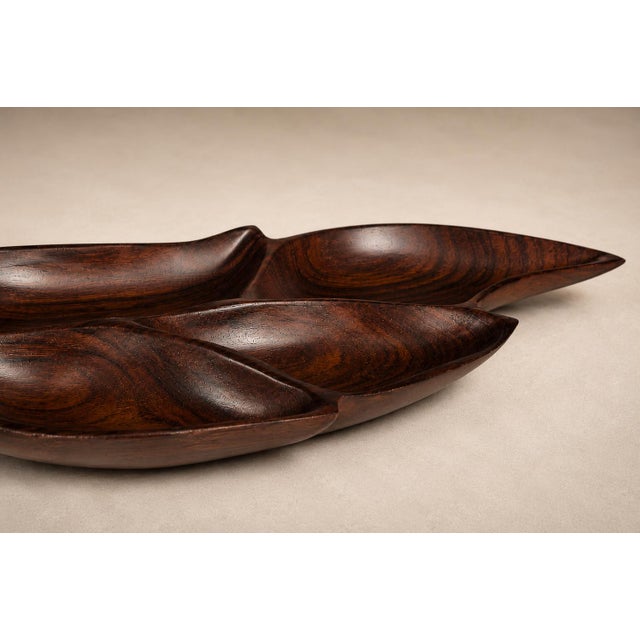 1960s Brazilian Rosewood Leaf-Form Serving Tray / Sculptural Organic Modern Hand-Carved Tray / Mid-Century Decorative Serving Piece For Sale - Image 11 of 12