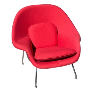 Eero Saarinen Womb Chair by Knoll For Sale
