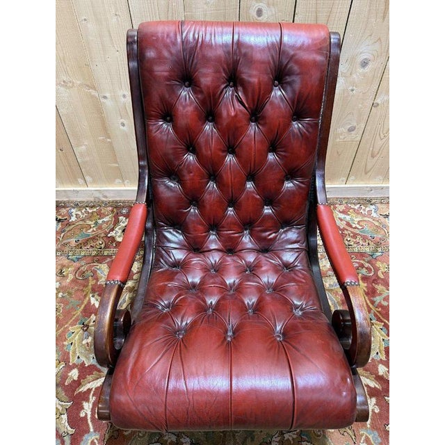 English Chesterfield Slipper Armchair in Tufted Leather For Sale - Image 6 of 8