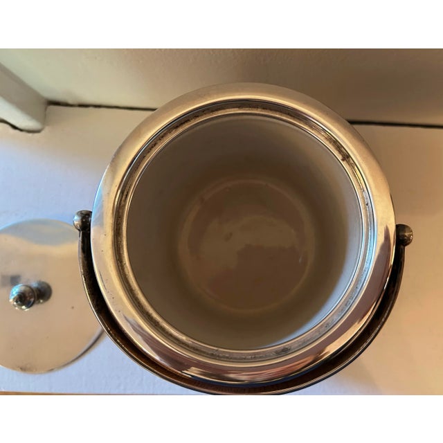 Late 19th Century English Carved Oak Ice Bucket in Silver Plate For Sale - Image 4 of 5