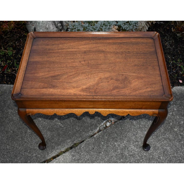 Wood Kittinger Mahogany Tea Table Vintage Queen Anne Cw-8 Scalloped Pull-Out Slides For Sale - Image 7 of 13