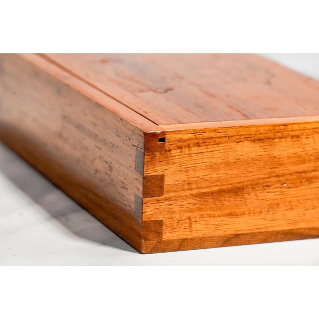 Wood Vintage Republic of the Philippines Empty Wood Cigar Box Dovetail Keepsake Box For Sale - Image 7 of 12