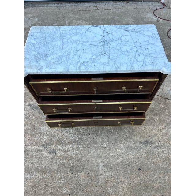 French 19th Century Louis XVI Carrara Marble Top Mahogany Commode For Sale - Image 12 of 12
