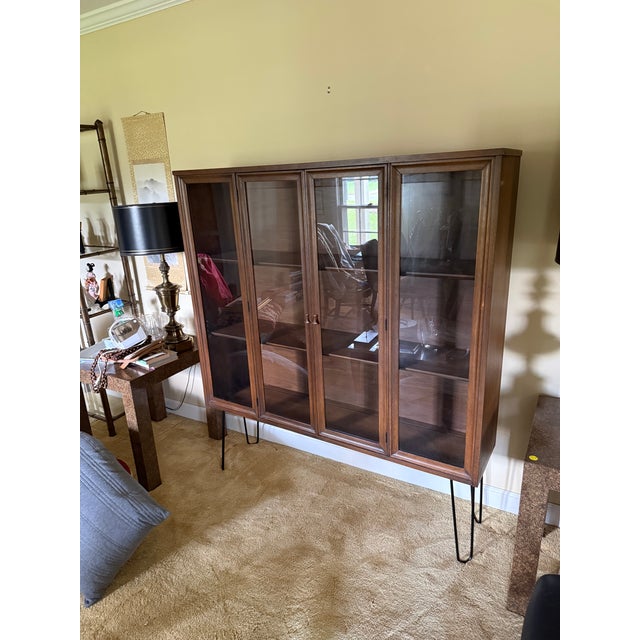Broyhill Brasilia Mid-Century Modern Hutch Top / Display Cabinet For Sale - Image 11 of 11