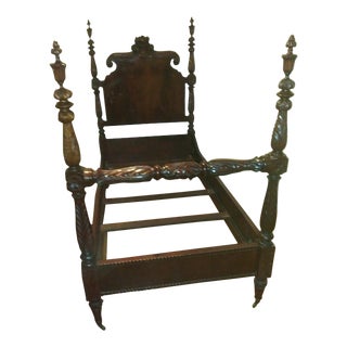 Early 19th Century American Empire Four Poster Twin Bed For Sale