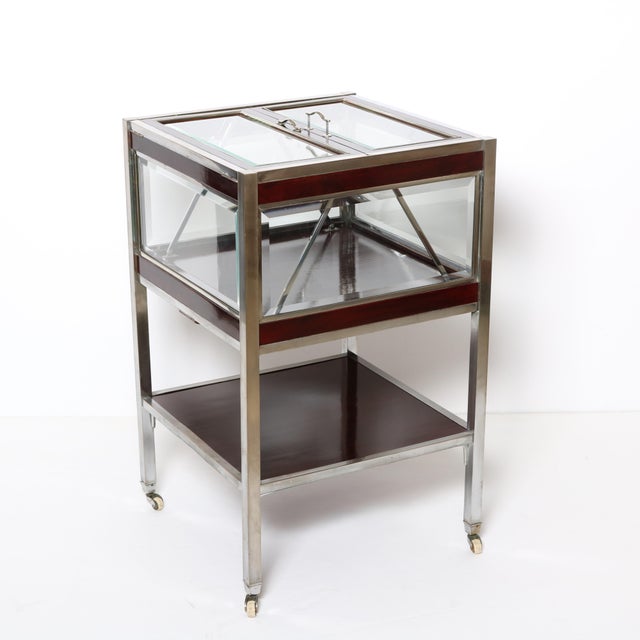 Mid 20th Century Lawyers Coffin - Bar Cabinet, with retractable shelf. For Sale - Image 4 of 7
