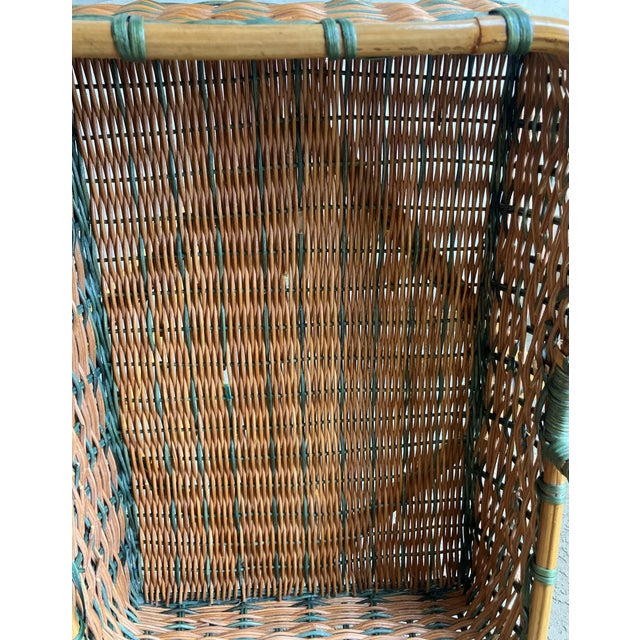Abundantly-Sized Late 20th-Century Bamboo & Natural Willow Baker’s-Style Basket For Sale - Image 13 of 18