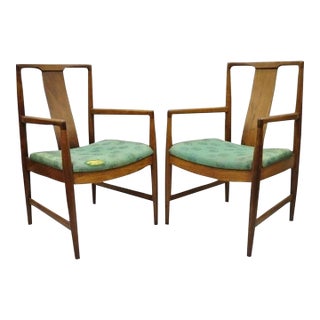 Vintage Mid Century Modern John Stuart Style Walnut Curve Back Dining Arm Chairs, Pair For Sale