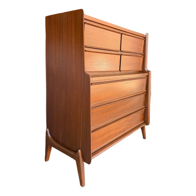 Mid 20th Century Tallboy Bedroom Dresser Chest of Drawers From United Furniture For Sale