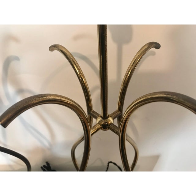 1950s Tall Brass, Walnut & Lucite "Scroll" Style Table Lamps, 1950's - A Pair For Sale - Image 5 of 10