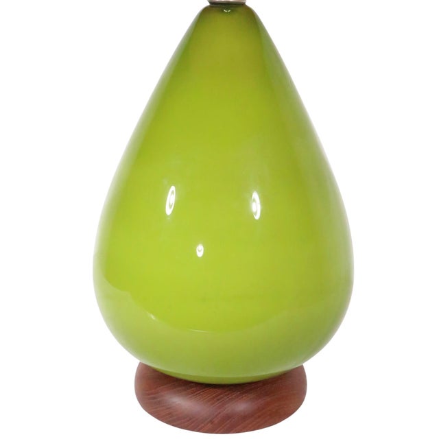 Mid 20th Century Green Glass Table Lamp With Original Shade For Sale - Image 11 of 12