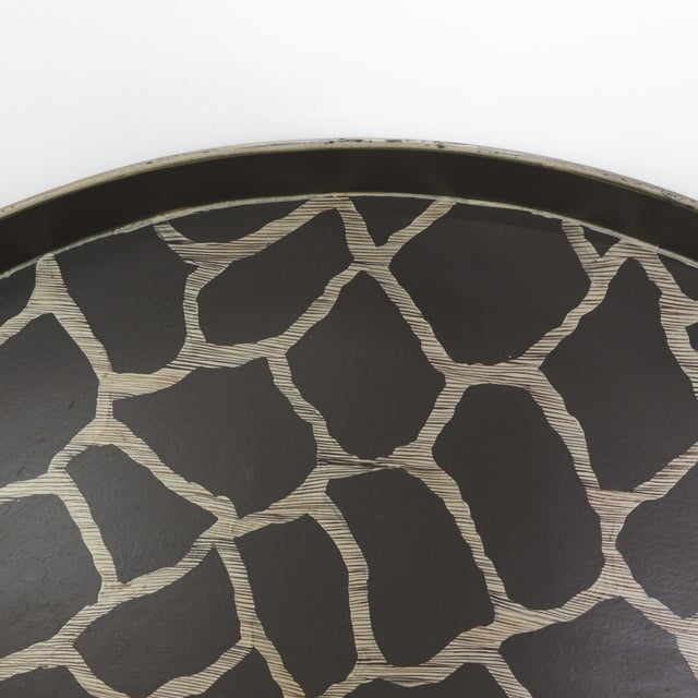 Vintage Large Oval Tole Tray - Hand Painted Brown and Cream Giraffe Animal Print Decorative Tray For Sale - Image 9 of 15