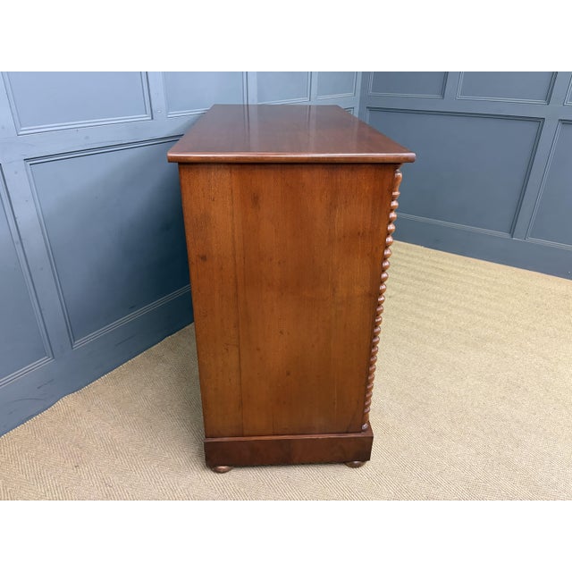 Victorian Mahogany Chest of Drawers, 1860 For Sale - Image 10 of 16