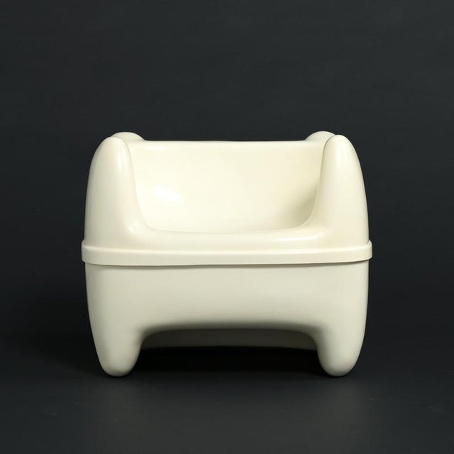 Zorro Children's Chair from Meurop For Sale - Image 4 of 18