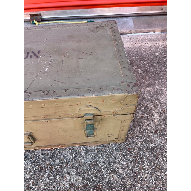 1950s 1950s Vintage Army Locker/Chest For Sale - Image 5 of 10
