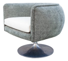 Example of Joseph D'Urso Seating