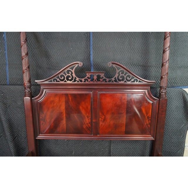 Late 20th Century Attributed to Thomasville Georgian Flame Mahogany Queen 4 Post Open Pediment Fretwork Bed For Sale - Image 6 of 12