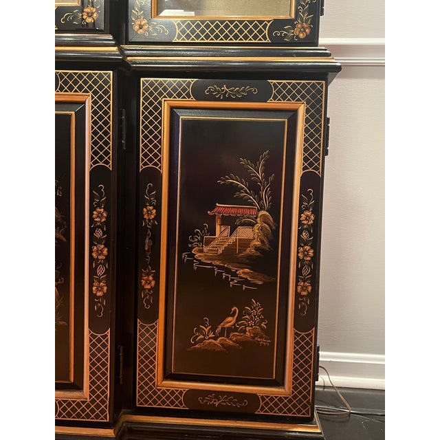 Chinoiserie Mid 20th Century Ethan Allen Handpainted, Black and Gold Chinoiserie Asian China Display Cabinet and Buffet For Sale - Image 3 of 12