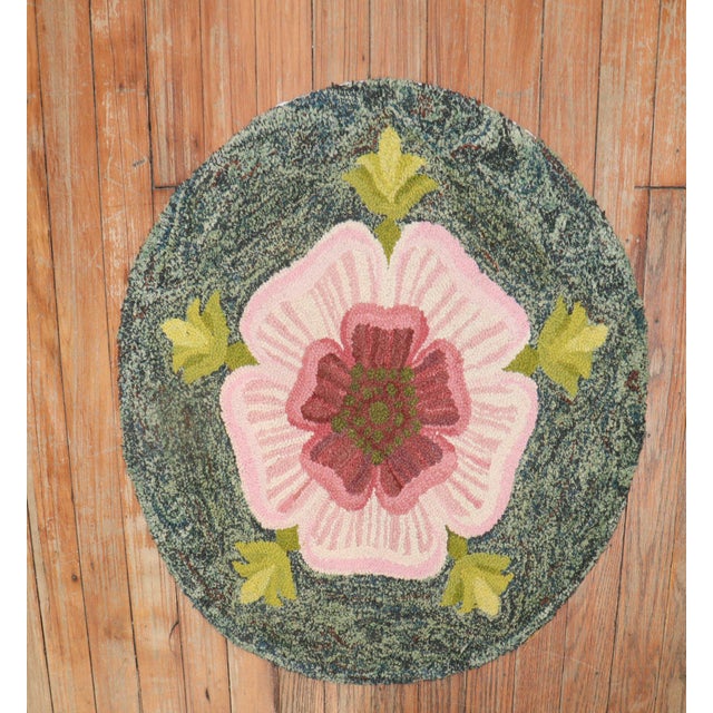 American Early 20th Century Round American Hooked Floral Rug - 2' x 2' For Sale - Image 3 of 5