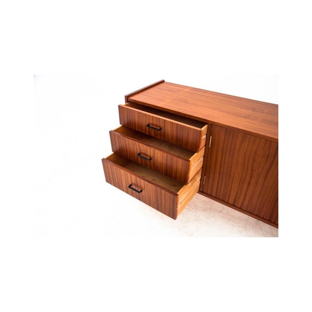 Vintage Chest of Drawers in Walnut, Poland, 1960s For Sale - Image 6 of 11