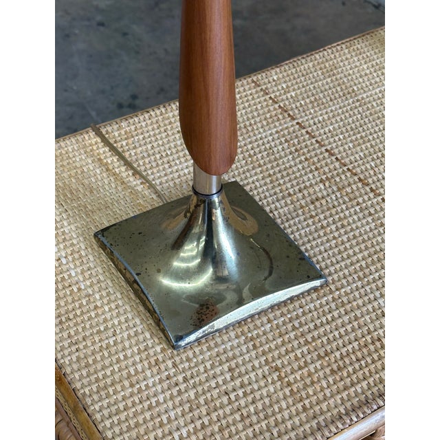 1960s Mid-Century Modern Walnut and Brass Sculptural Lamps After Laurel - Pair For Sale - Image 11 of 12