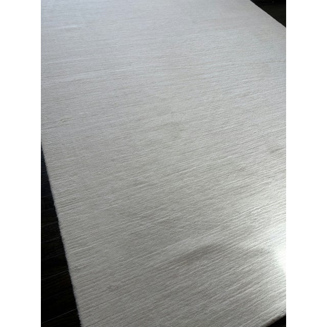 Rh Luz Rug – 6' X 9' – Ivory – New Zealand Wool For Sale - Image 13 of 13