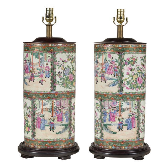 1980s Hand-Painted Rose Medallion Table Lamps with Court Scenes and Birds - a Pair For Sale