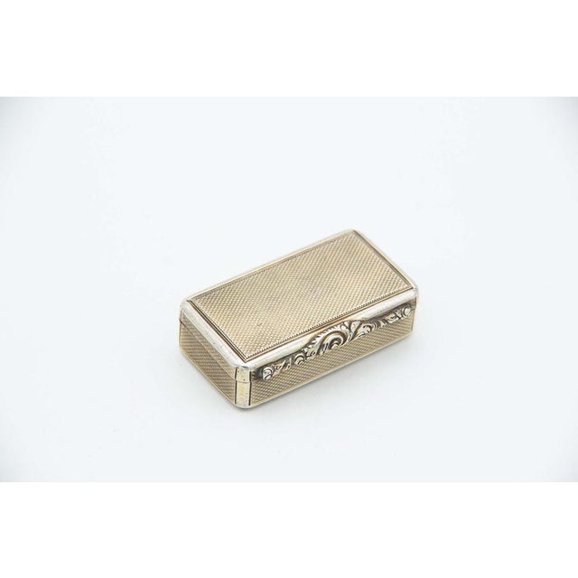 Rectangular Snuff Box in Guilloche Silver For Sale - Image 4 of 4