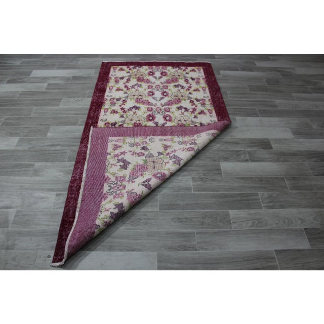 1970s Southwestern Style Floral Design Wool Wine Red Turkish Vintage Rug For Sale - Image 12 of 12