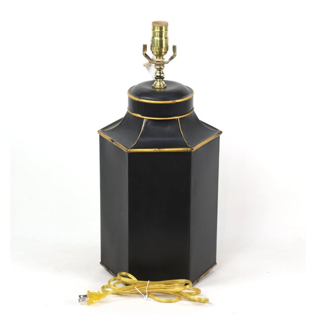 Vintage English Hand Painted Chinoiserie Hexagonal Tea Can Table Lamp For Sale - Image 4 of 7