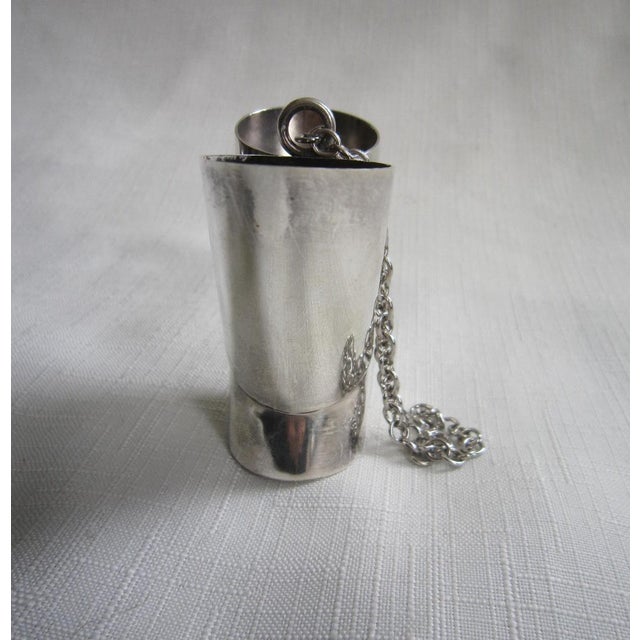 This Unique Napier Dual-Sided Jigger is in very nice condition. One side is 2 oz. and one side is 1 oz. It is marked...