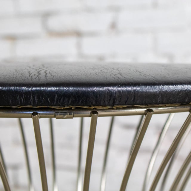 Mid-20th Century MCM Stool Manner of Warren Platner Chrome Wire Base and Black Vinyl Seat For Sale - Image 12 of 18