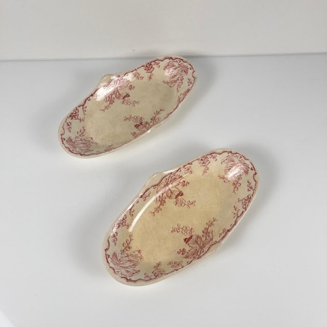 Pair of oval serving dishes with side handles, KG Lunéville, ironstone, "Fontainebleau" pattern, pink, 19th century...