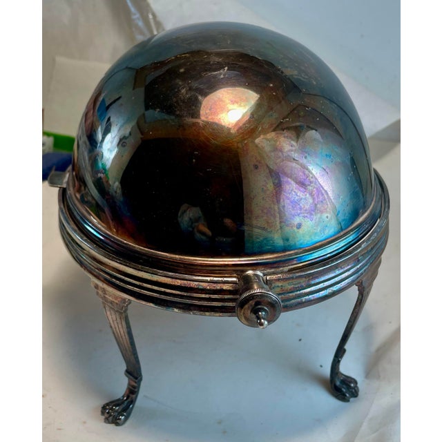 Early 20th Century Roll-Over Roll-Top English Silver Plate Dome Serving Dish Paw Feet Monogram For Sale - Image 4 of 12